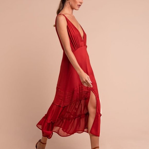 NWT - Red BoHo Deep V-Neck Midi Dress - Aura the Label - Picture 3 of 5